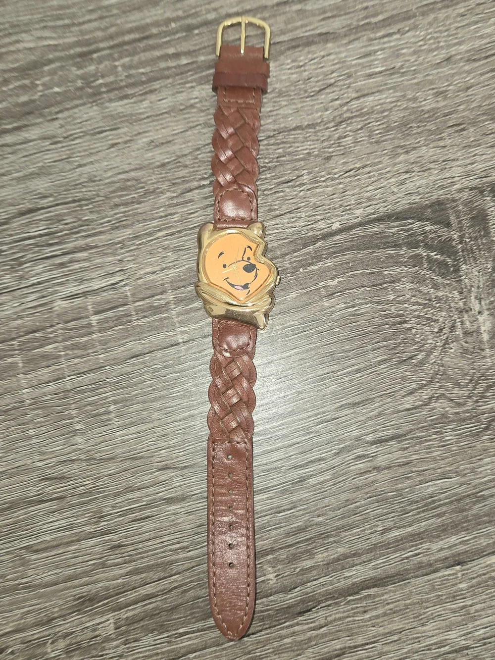 Vintage Pooh Bear Head Shaped Disney Timex Watch w/ Braided Band SEE PICTURES.